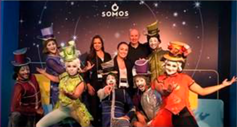 Winn Promoções - Promotora com coco